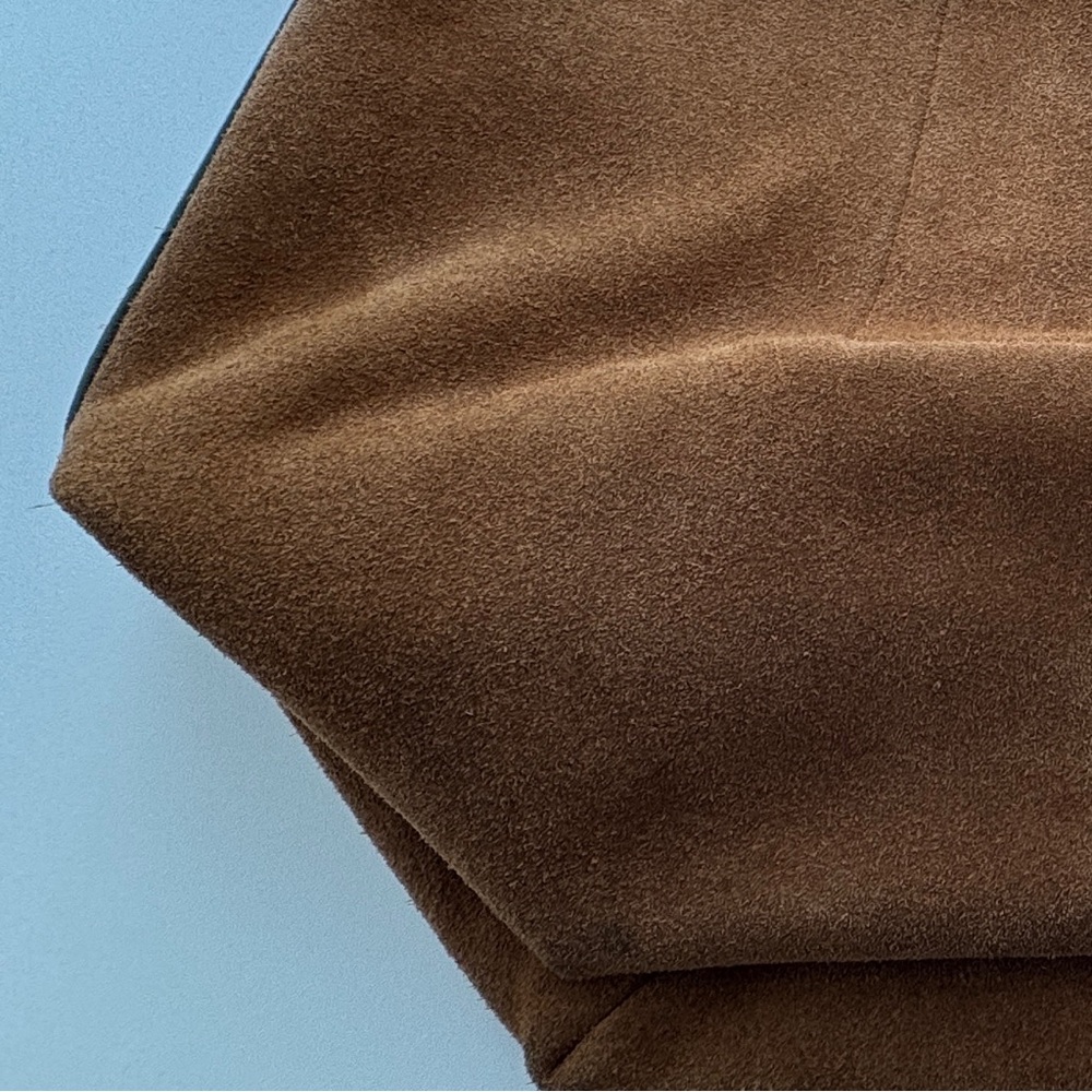 Toteme - Suede Belted Tote Bag - Picture 8 of 10